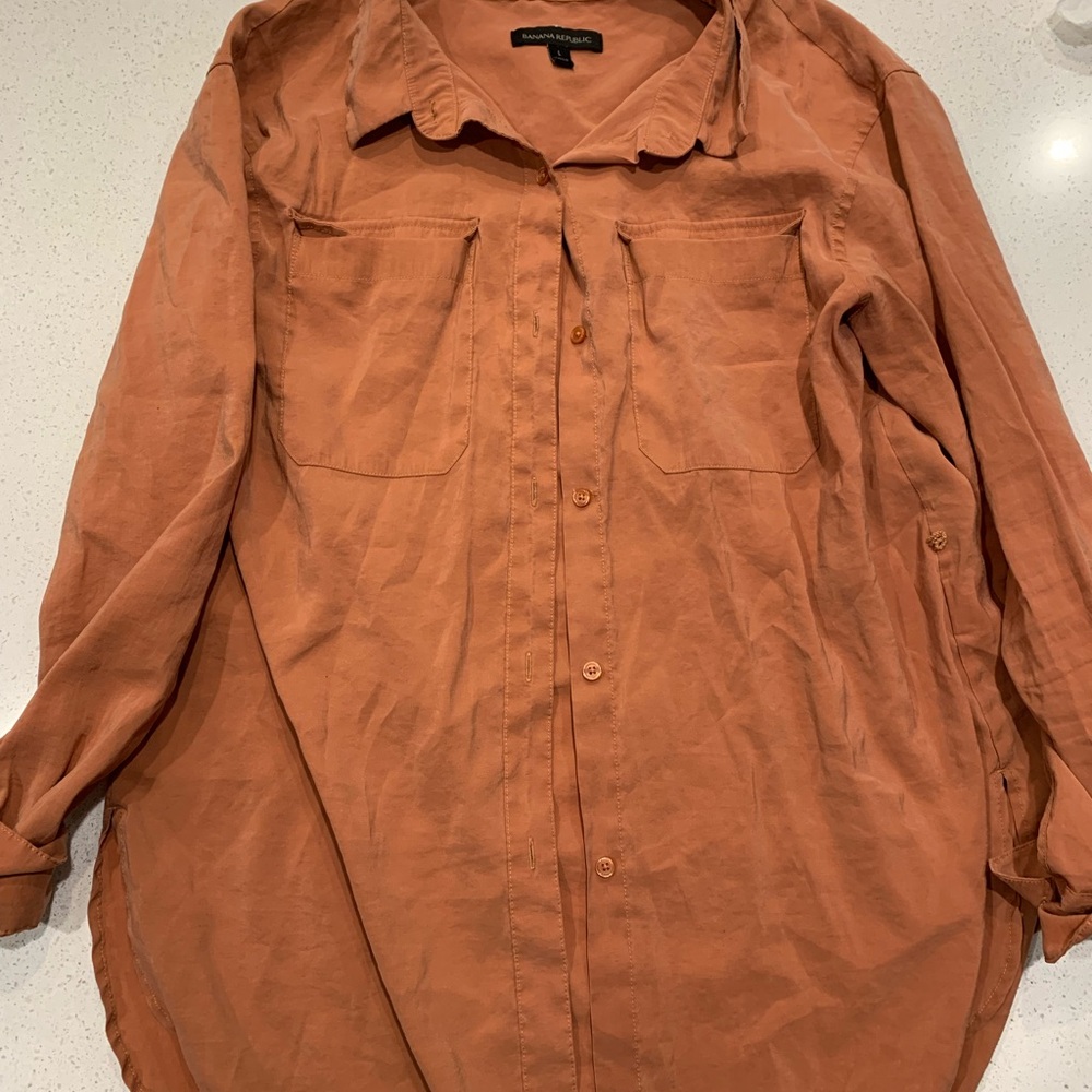 Banana Republic Brown Casual Button Down Shirt with Textured Fabric